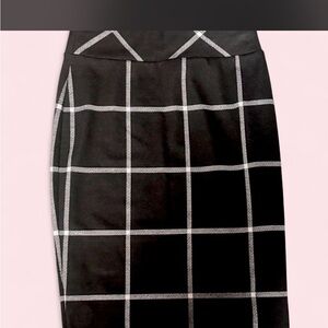Black Windowpane Pencil Skirt size small